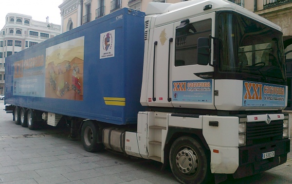 Camión trailer con ayuda humanitaria con destino al Sáhara Occidental.