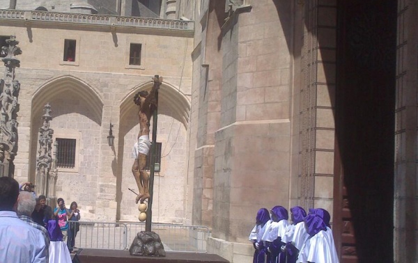 Imagen del Santísimo Cristo de Burgos durante el Descendimiento.
