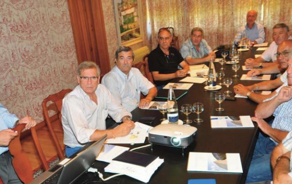 La reunión de los alcaldes de AMAC y la dirección se ha celebrado en las instalaciones de Garoña. 
