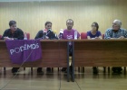 Representantes de Podemos Burgos ante los medios de comunicación.