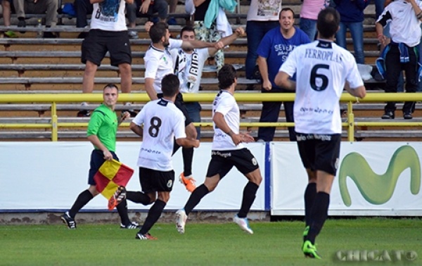 El Burgos CF ha ofrecido una buena imagen en el partido ante el Lealtad. Foto. Burgos CF.