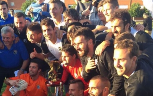 El Burgos CF ha conquistado el trofeo de La Galleta. Foto BCF.